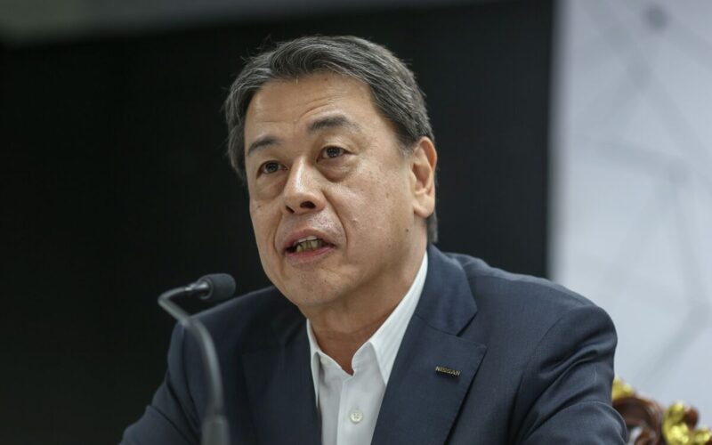 Nissan CEO Had 30% Pay Cut Since April on Supplier Payment Issue