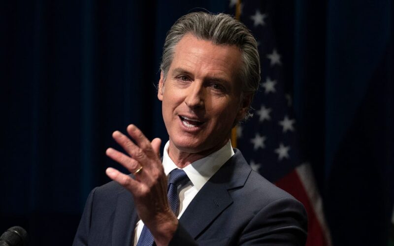 A crisis comms expert says now is Gavin Newsom's chance to get what he wants: the presidency