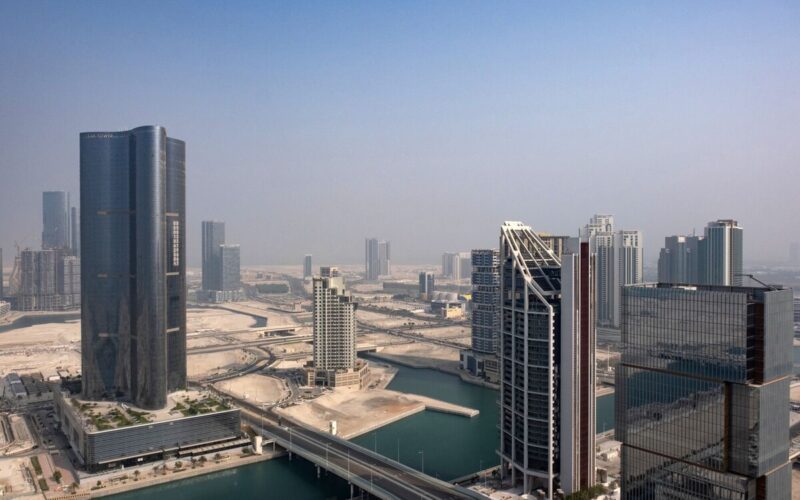 Abu Dhabi Seizes Opportunity to Woo Britain’s Tax-Wary Rich