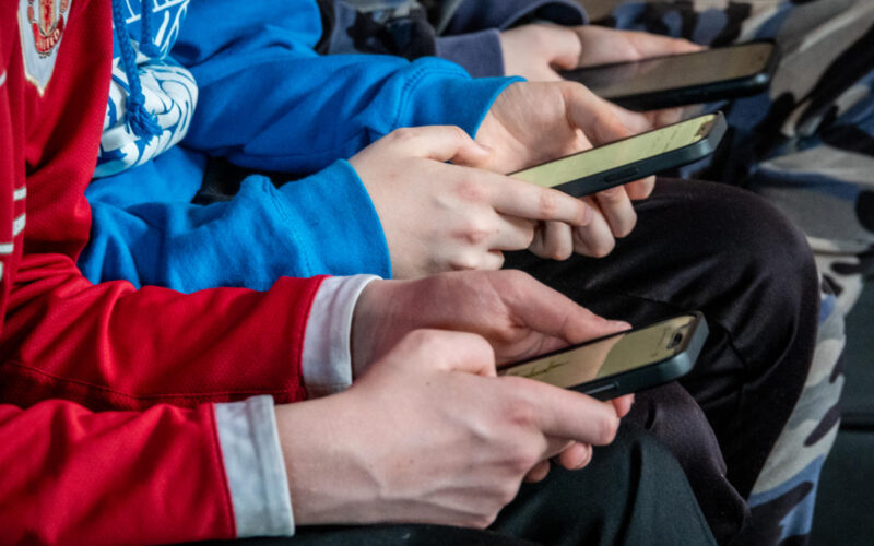 New York is about to give parents more control over their kids’ social media feeds