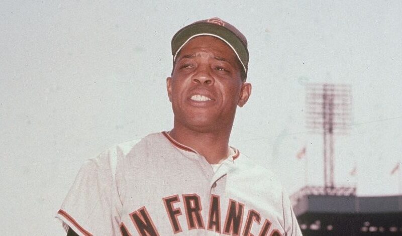 Willie Mays, San Francisco Giants legend, dead at 93