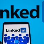 5 mistakes to avoid when you're posting about your new job on LinkedIn, according to an HR expert