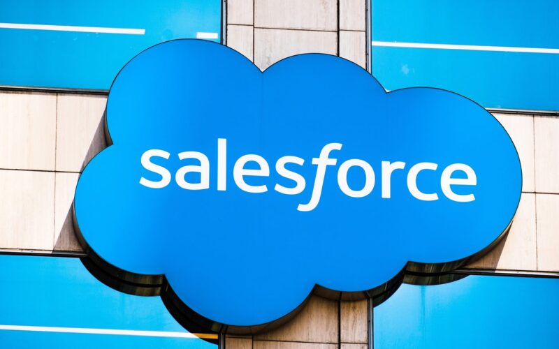 6 Best Salesforce Competitors and Alternatives for 2024