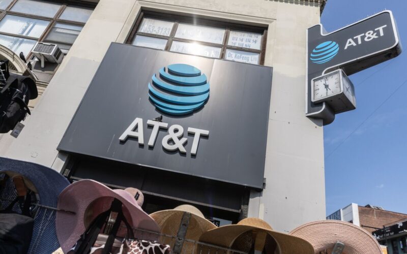 AT&amp;T Hack Undermines US National Security, Experts Say