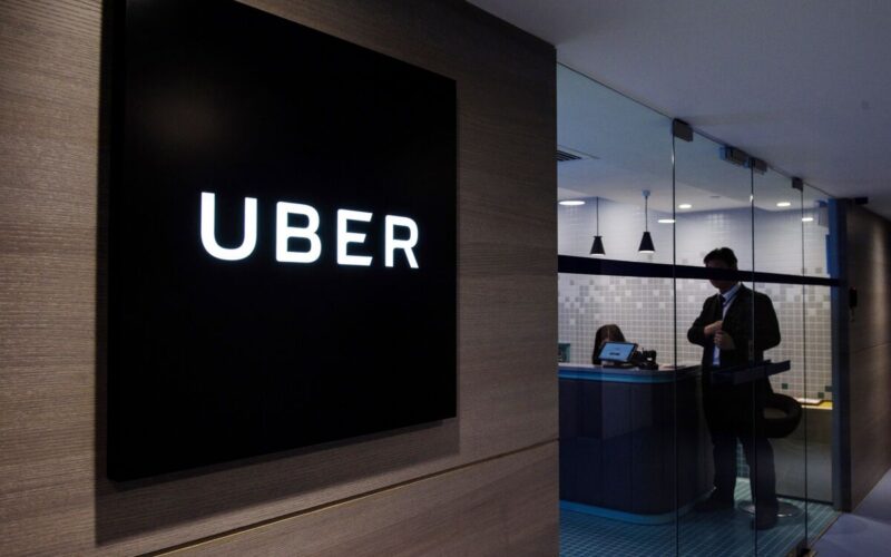 Hong Kong Unveils Plan to Regulate Uber Decade After Launch