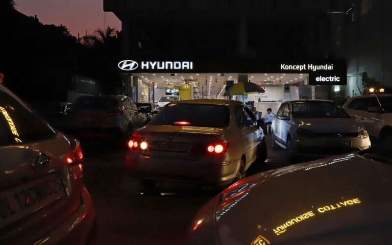 Hyundai Under Pressure From Tata, Mahindra as $3.5 Billion India IPO Looms