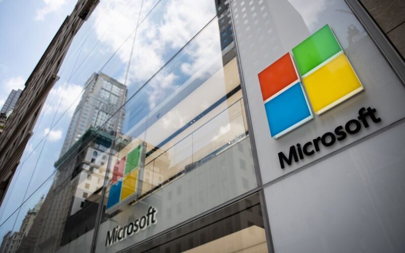 Microsoft Reports Outage of Office Applications and Services