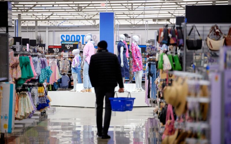 Revenge Spending Zapped by Consumers Tapped Out on High Prices