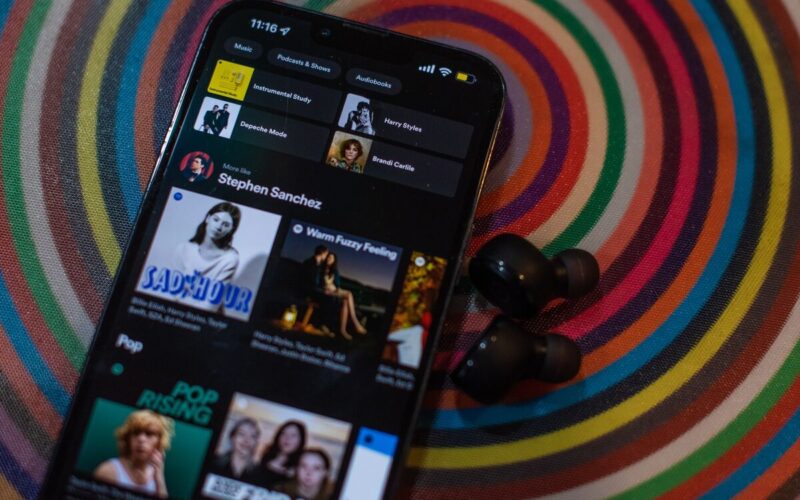 Spotify Grows Paid Subscribers for Quarter, Beating Estimates