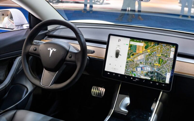 Tesla keeps touting self-driving but one analyst's near-crash shows it's 'not even close' to autonomy