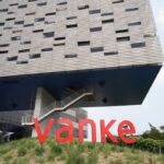 China Vanke Sales Slump Extends, Adding to Debt Woes