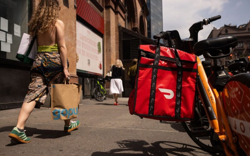 DoorDash Posts Strong Profit Outlook, Delivery Order Growth