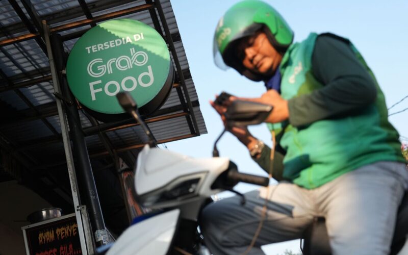 Grab Revenue Misses Estimates in Sign Turnaround Still Fragile