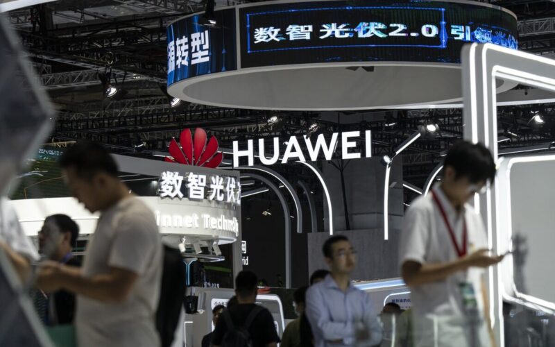 Huawei Revenue Jumps After Eating Apple’s Market Share in China