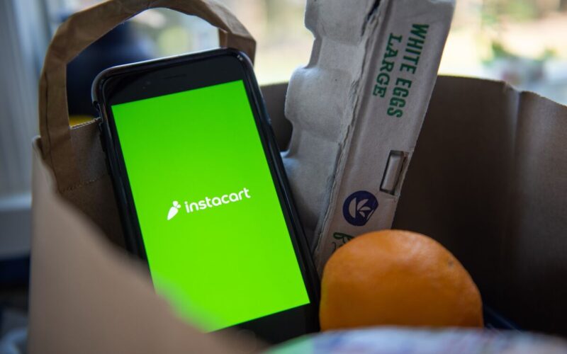 Instacart Posts Sales Beat, Issues Strong Earnings Outlook