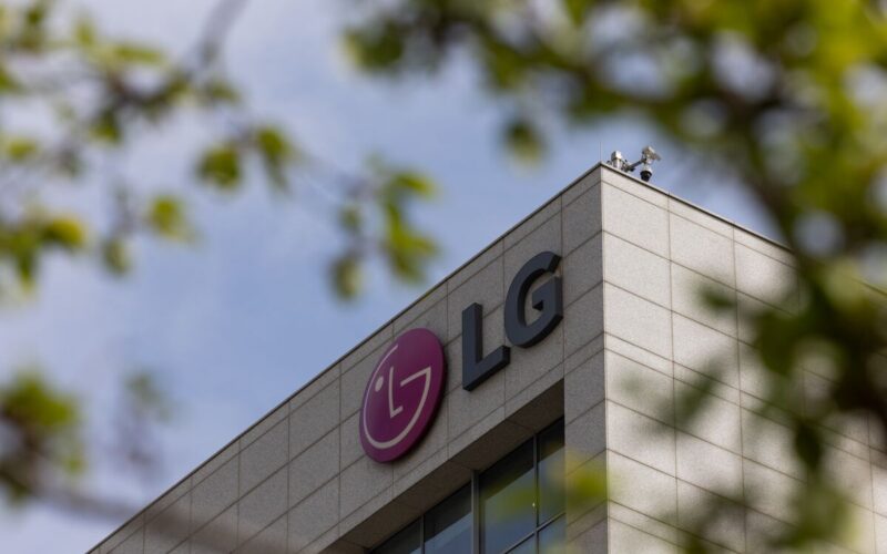 LG Group’s IT Services Unit Is Said to Gear Up for IPO in Korea