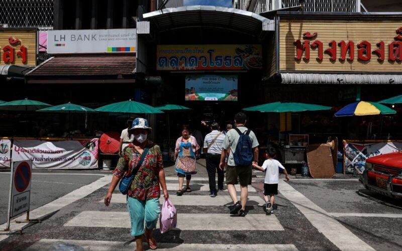 Political Turmoil Threatens Baht Resurgence as Traders Await BOT