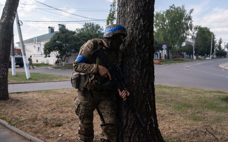 Russia is putting up a stiffer fight in Kursk and is sending well-equipped soldiers, says Ukrainian commander