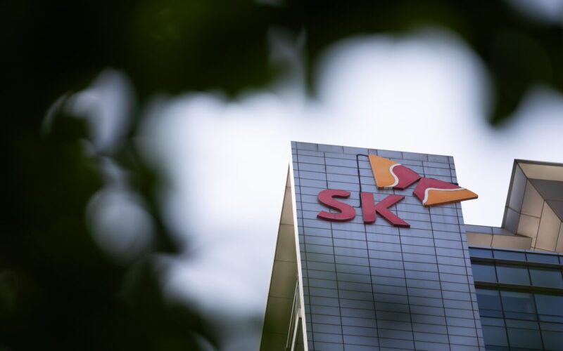 SK Group Backs Fund to Bring South Korean Chip Firms to China