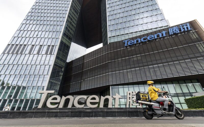 Tencent’s Buyback Plan in Focus as Chinese Tech Rivals Catch Up