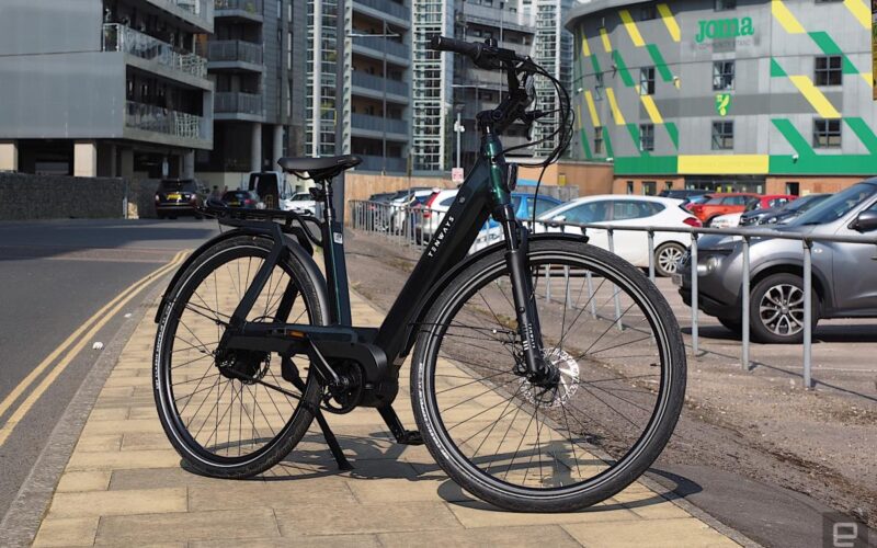 Tenways AGO-T is a well-equipped, but heavy e-bike