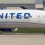 A United Airlines pilot ordered pizza for all his passengers after an emergency landing left them stranded