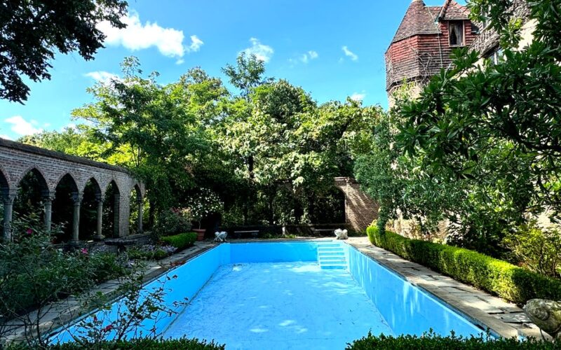 I visited a century-old New York mansion that was modeled after a medieval French castle. Take a closer look.