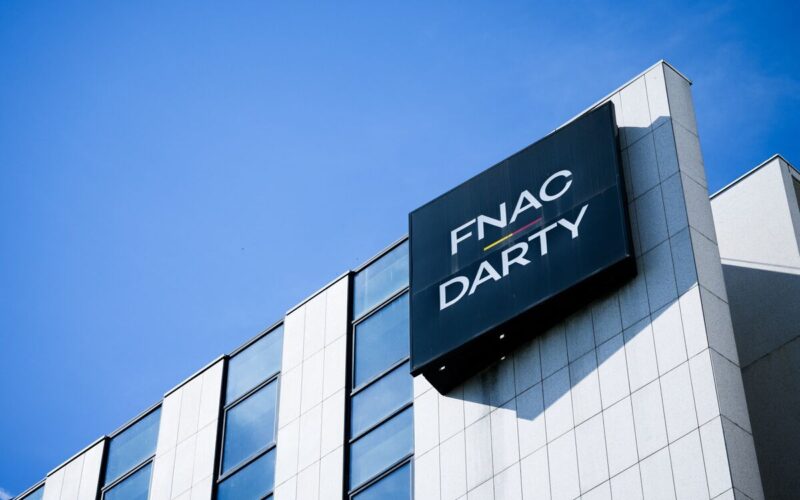 Italy Weighs Curbs on Fnac Darty’s Bid for Electronics Chain