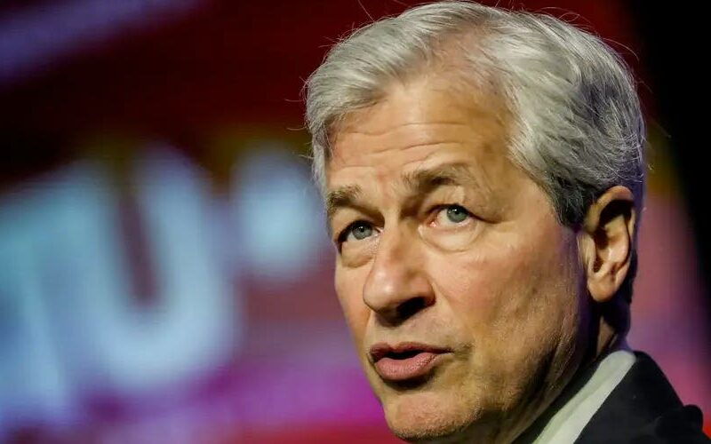 Jamie Dimon is the latest CEO to weigh in on RTO — this time, for DC federal workers