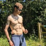 2 simple diet tips helped a 41-year-old office worker transform his body in the gym