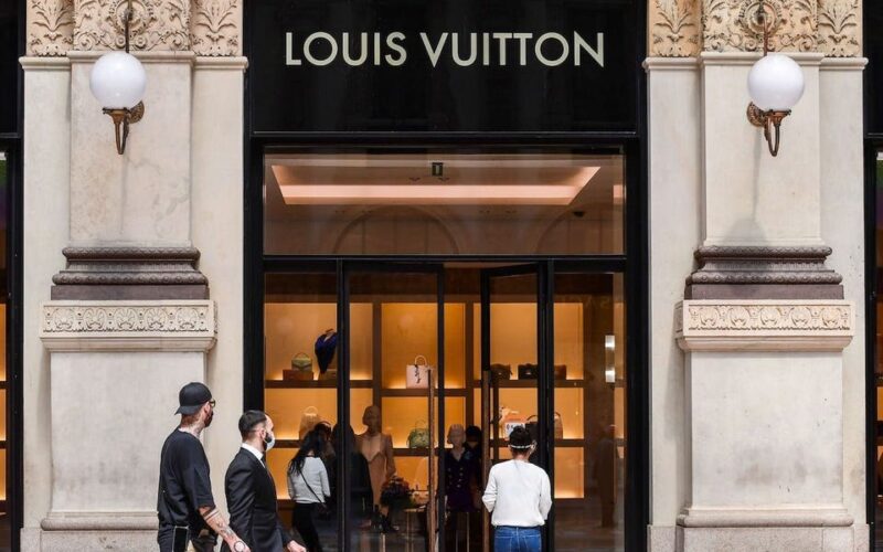 It looks like the glory days of luxury are over for LVMH, at least for now