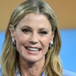 'Modern Family' star Julie Bowen has a tip for starting conversations with her teenage sons that works like 'magic'