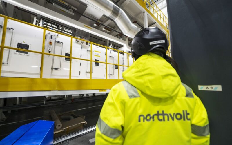 Northvolt Scrambles to Land €200 Million in Stop-Gap Funding