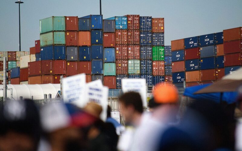 Port workers are at war with automation. Can they win?