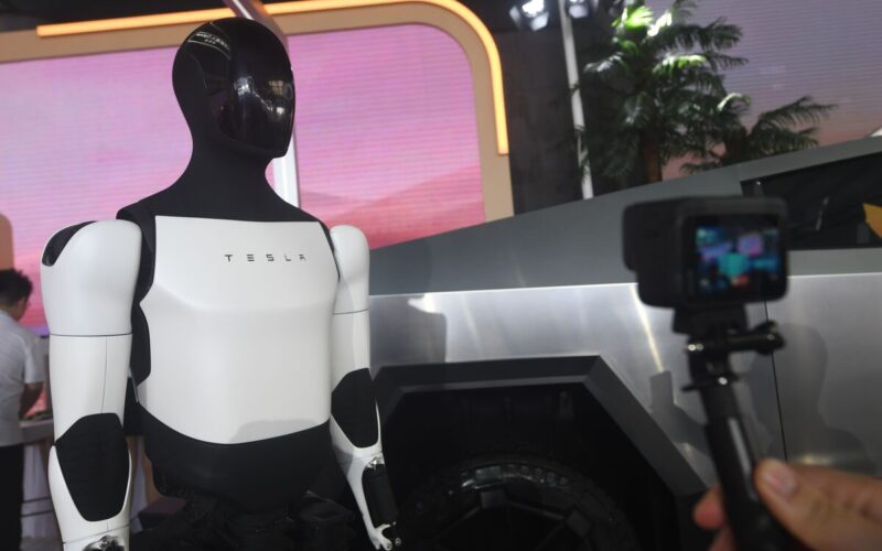 Tesla’s Optimus Robots Were Remotely Operated at Cybercab Event