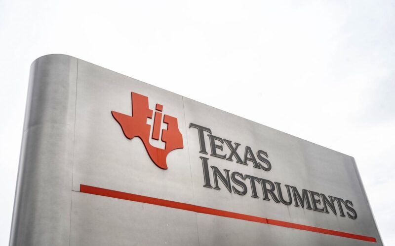 Texas Instruments Gives Weak Forecast Following Rosy Results