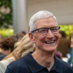 Apple Chief Returns to China as Beijing Prepares to Fete CEOs