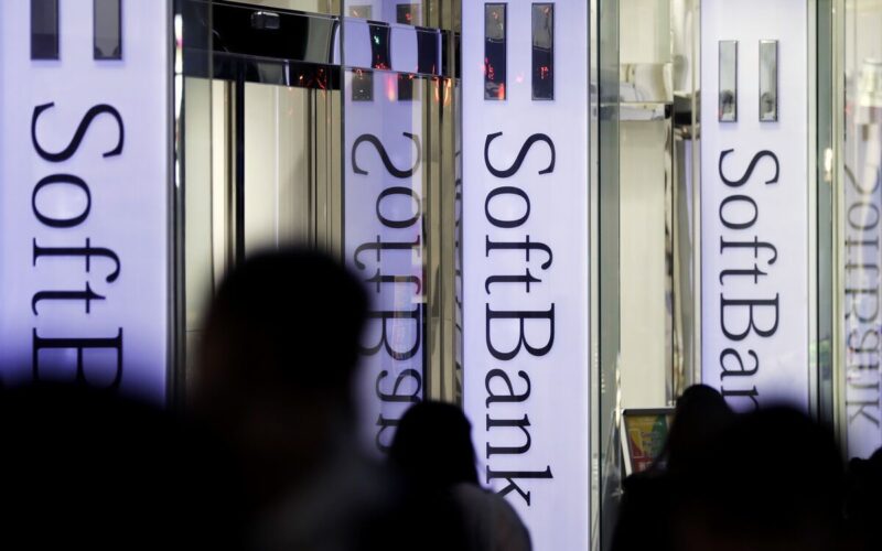 Chip Designer Graphcore Boosts Staff 20% After SoftBank Purchase