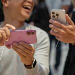 IPhone Maker Hon Hai’s October Sales Growth Slows on Weak Demand