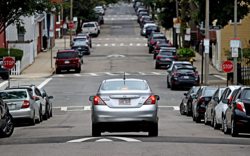 Rideshare drivers in Massachusetts can unionize without being full-time employees