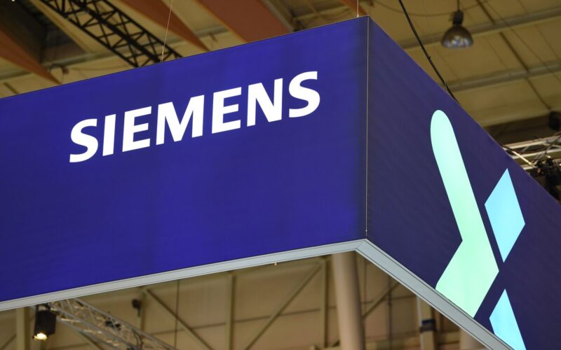 Siemens Secures $10.5 Billion Bridge Loan for Altair Buyout