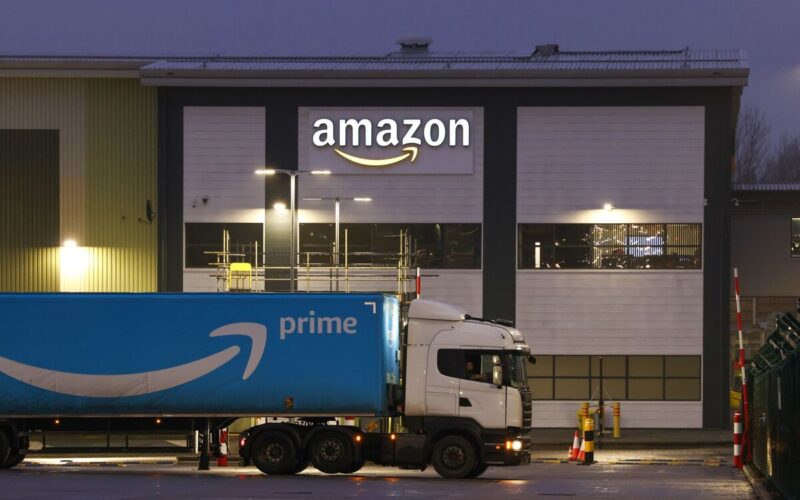 UK to Hike Taxes on Amazon, Online Giants to Help High Street