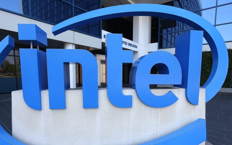 Meet 2 chip execs reportedly in the running for Intel CEO — one is an outsider